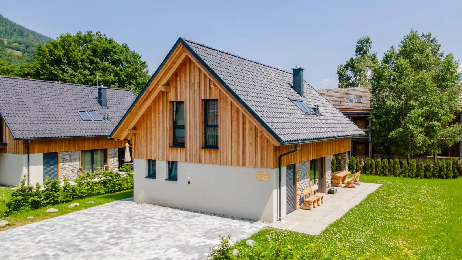 Mountain Chalet Berg-Glück-Buitenkant zomer