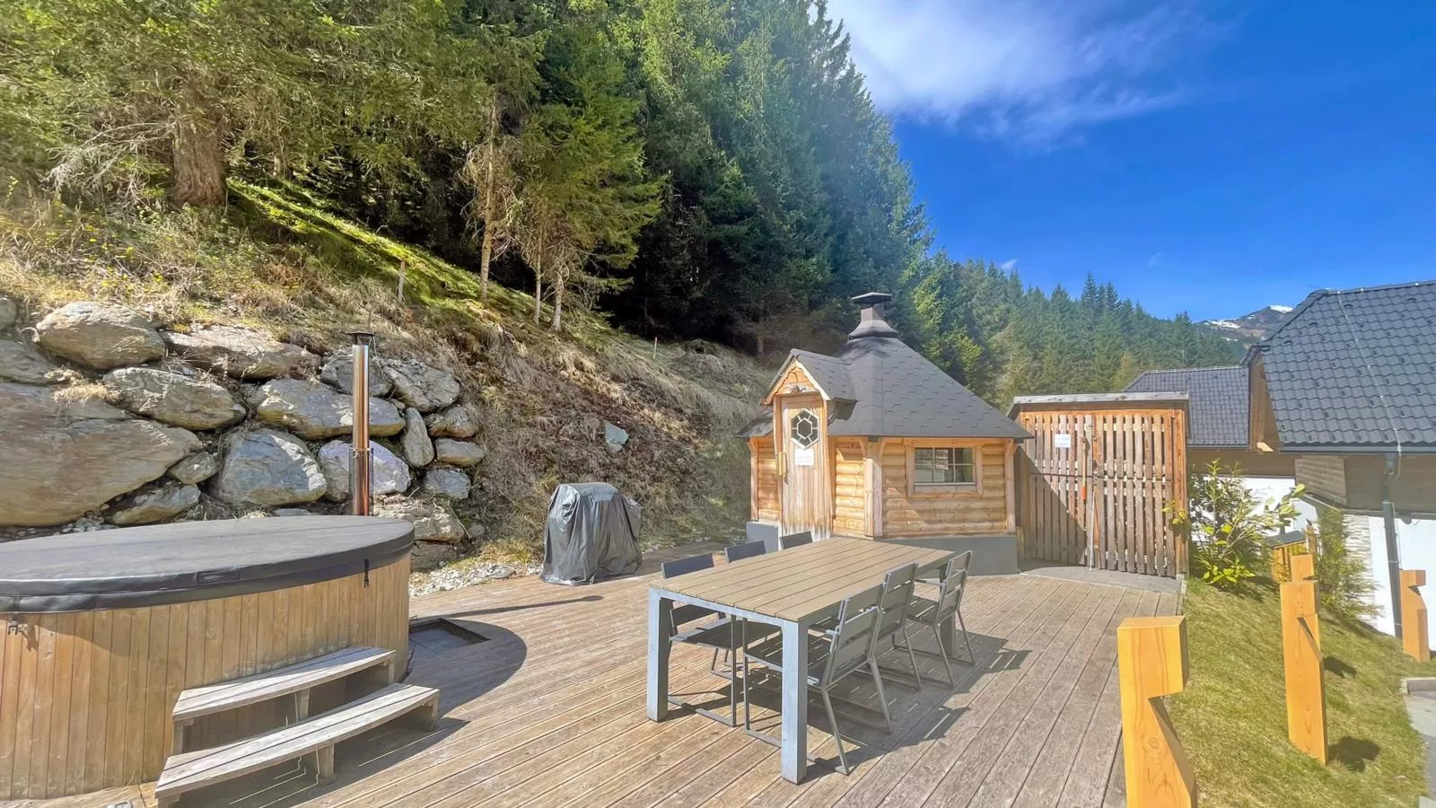 Haus Ganbei-Terrasbalkon