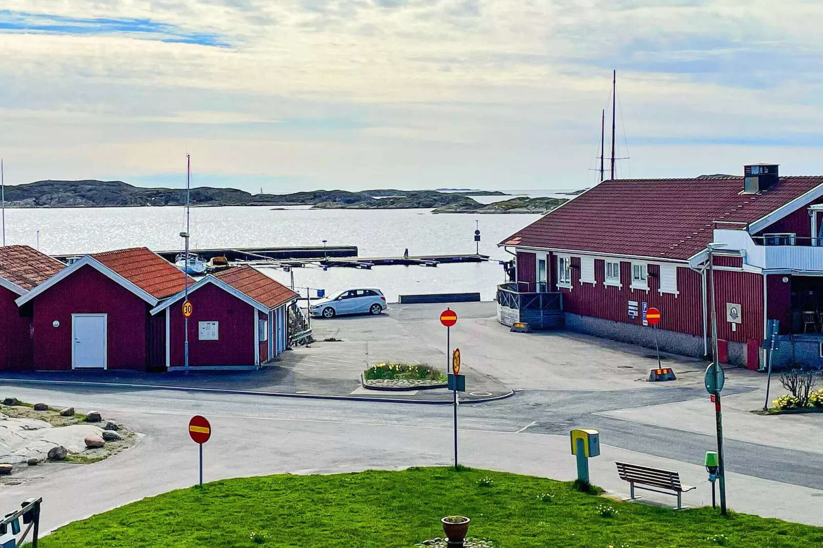 4 sterren vakantie huis in HÄLLEVIKSSTRAND-Waterzicht