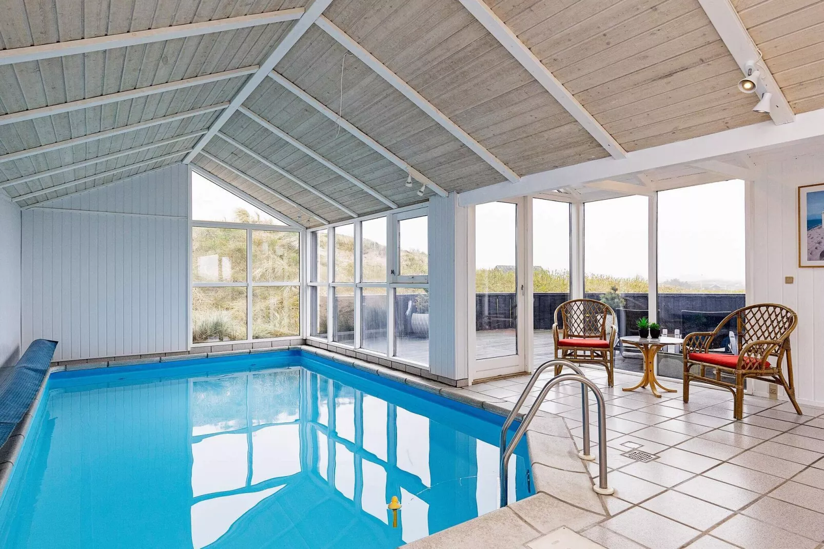 Wellness Retreat aan Zee -- By Traum Ferienwohnungen-Zwembad