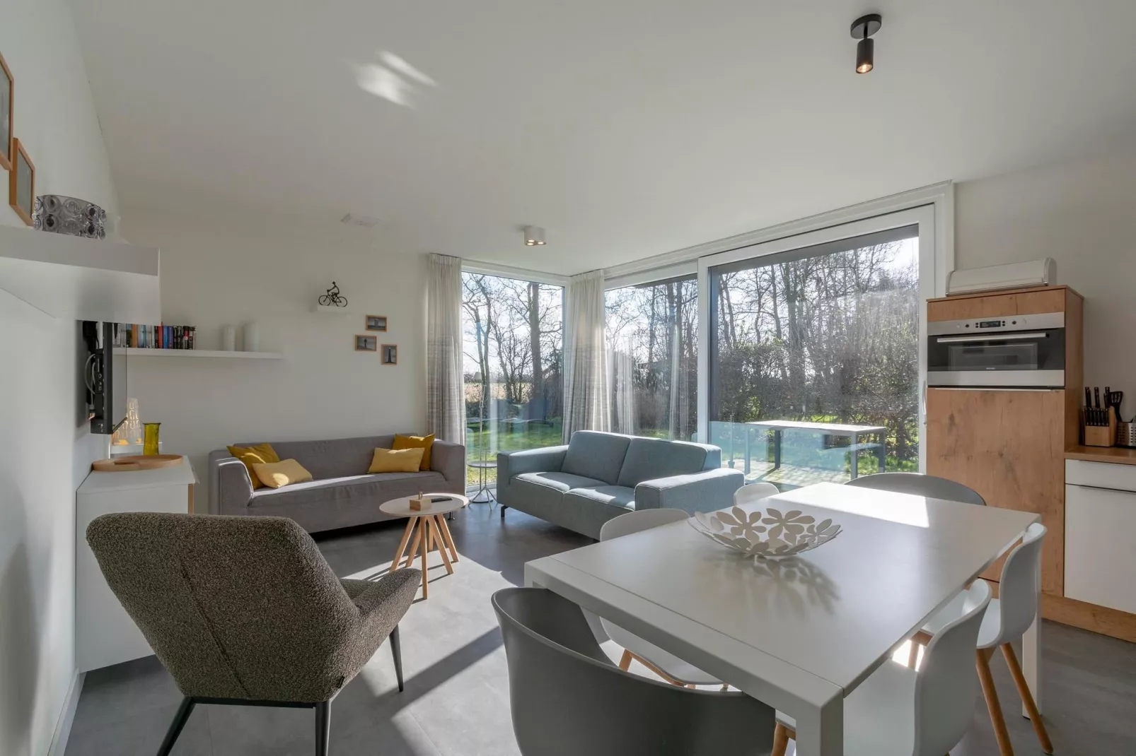 Strandhuis Uitwaayer-Woonkamer