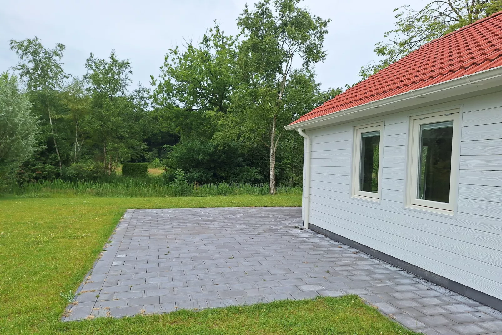 Chalet in Sint Nyk-Terrasbalkon