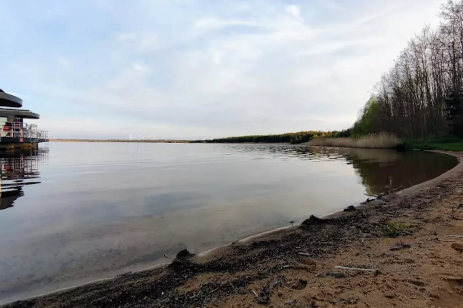 Hausboot am Gräbendorfer See-Gebieden zomer 1km
