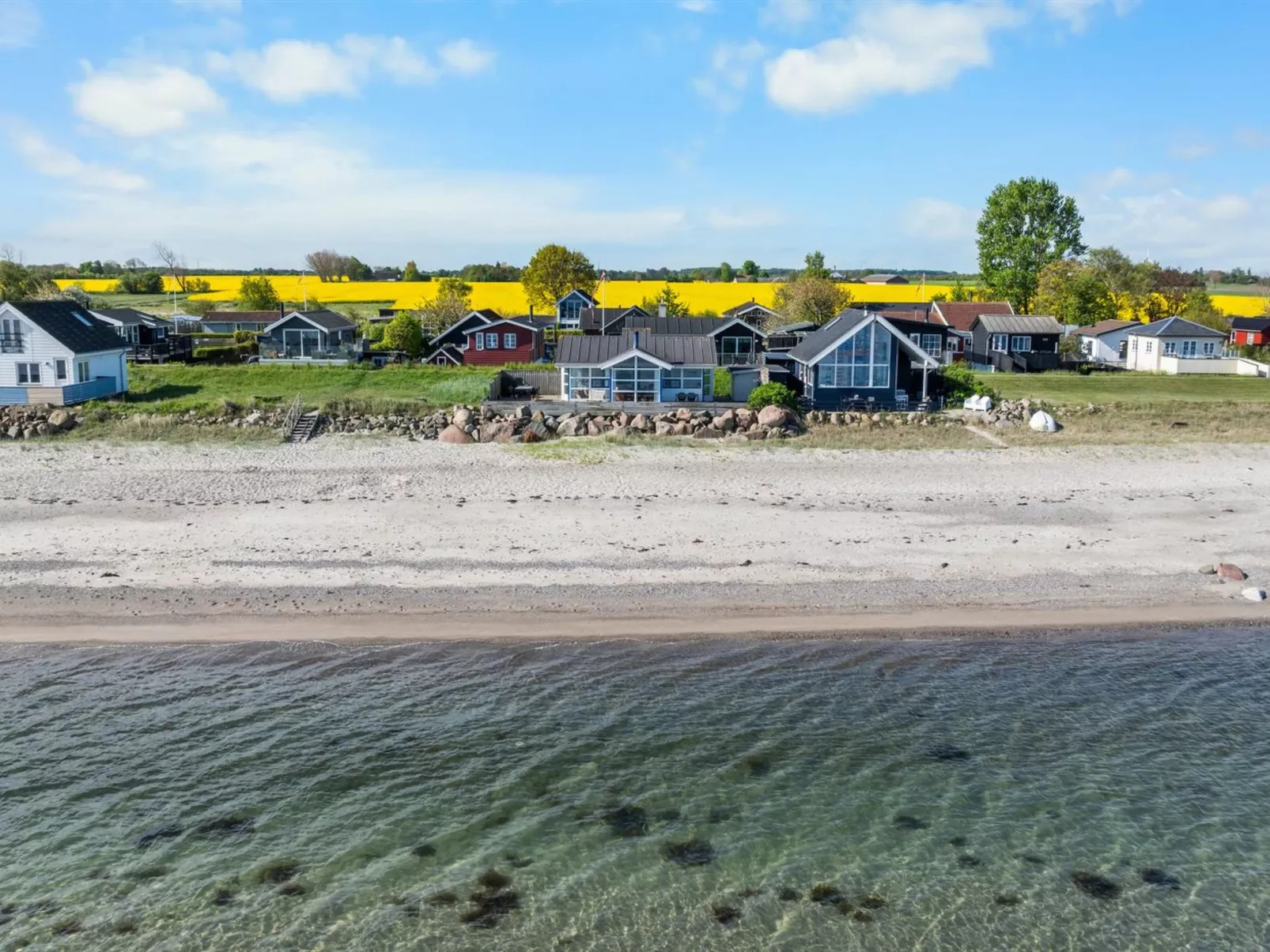 "Amila" - 10m from the sea-Buiten