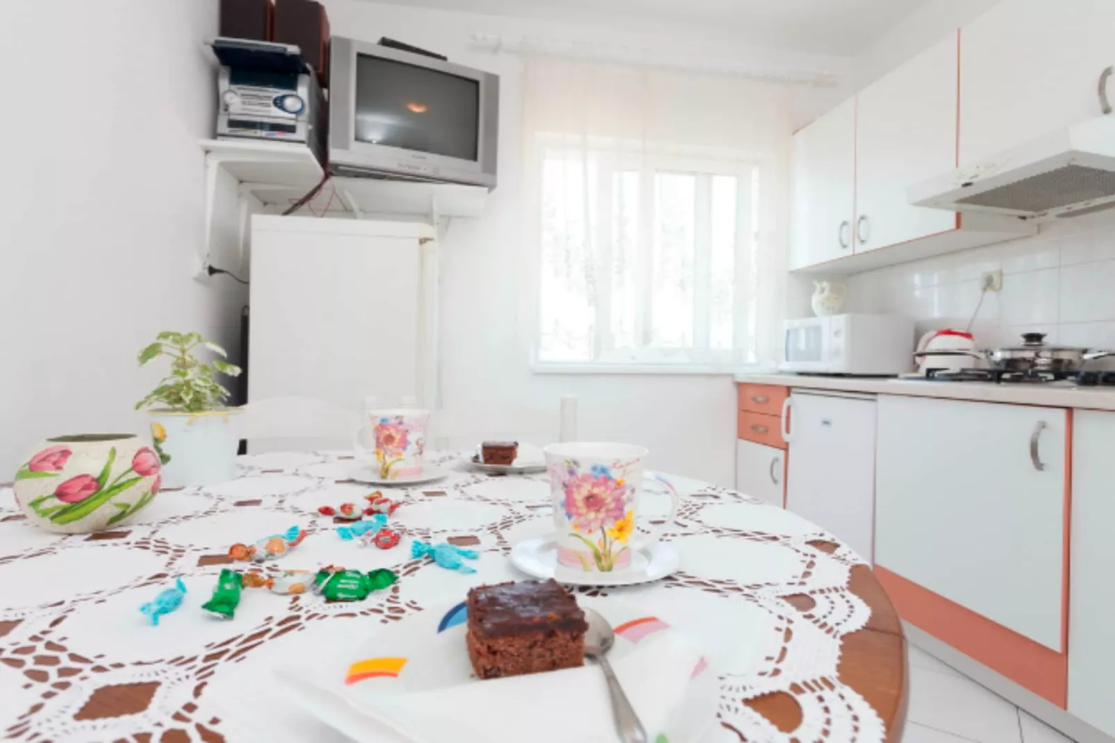 Apartments Lili - Two Bedroom Apartment with Balcony