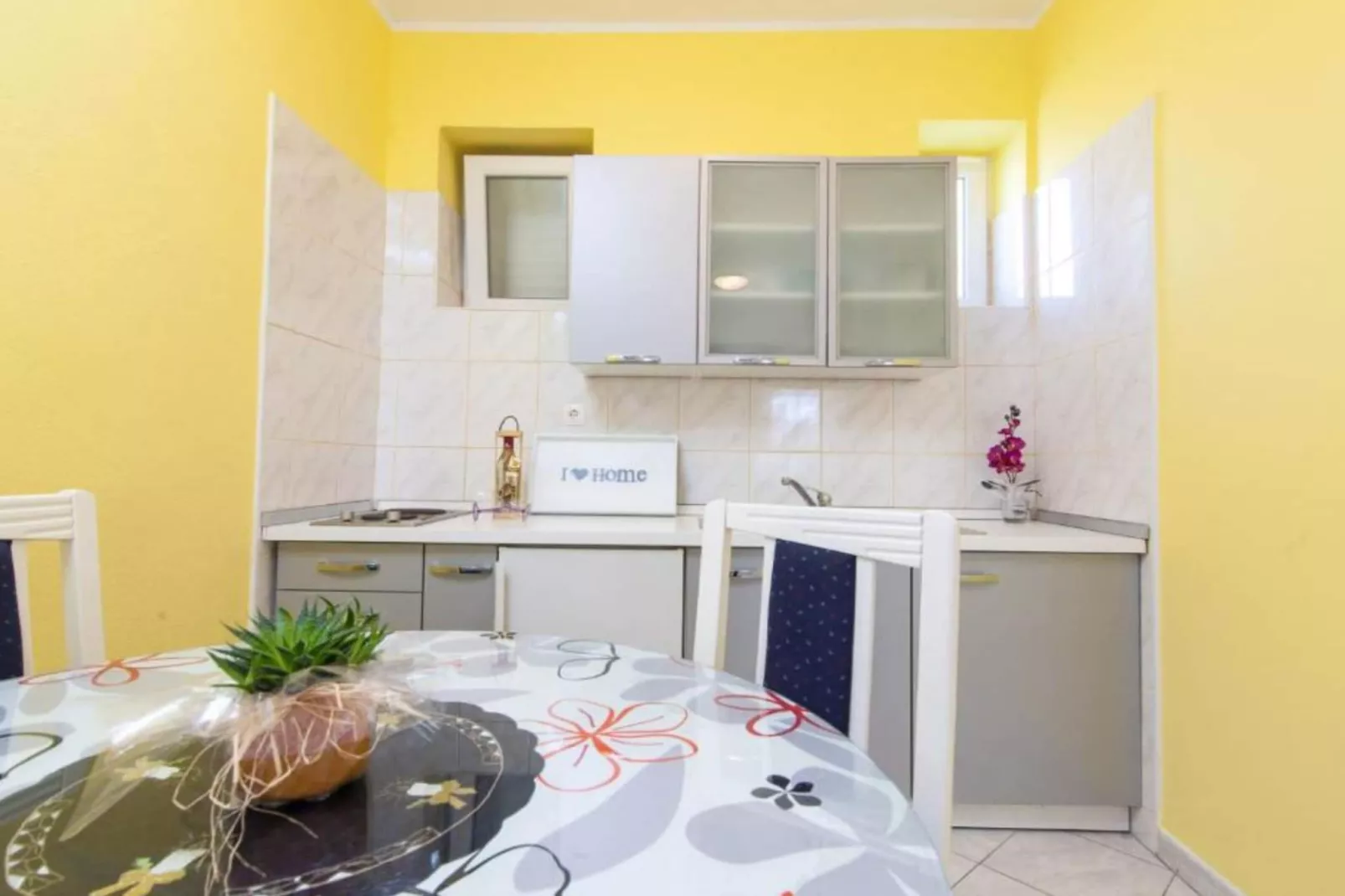 Holiday Home Miriam - Four Bedroom Holiday Home with Terrace