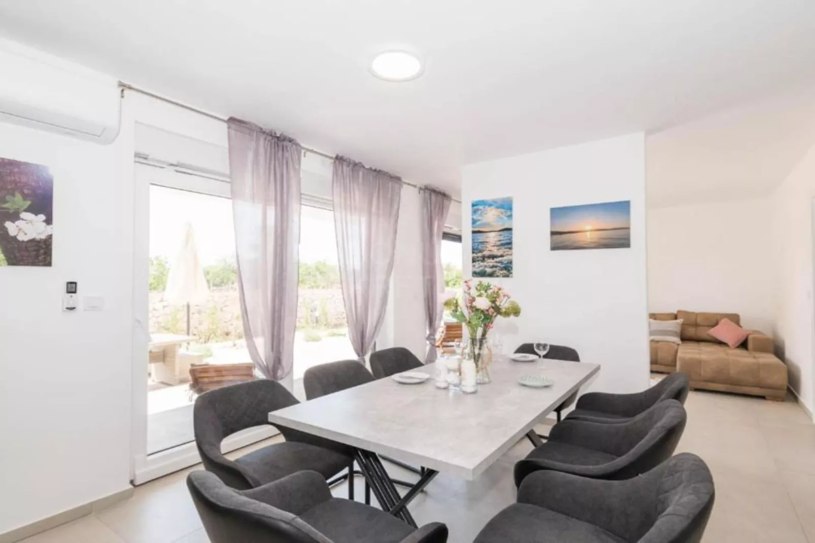 Villa Sunrise with Outdoor Pool - Four Bedroom Villa with Pool