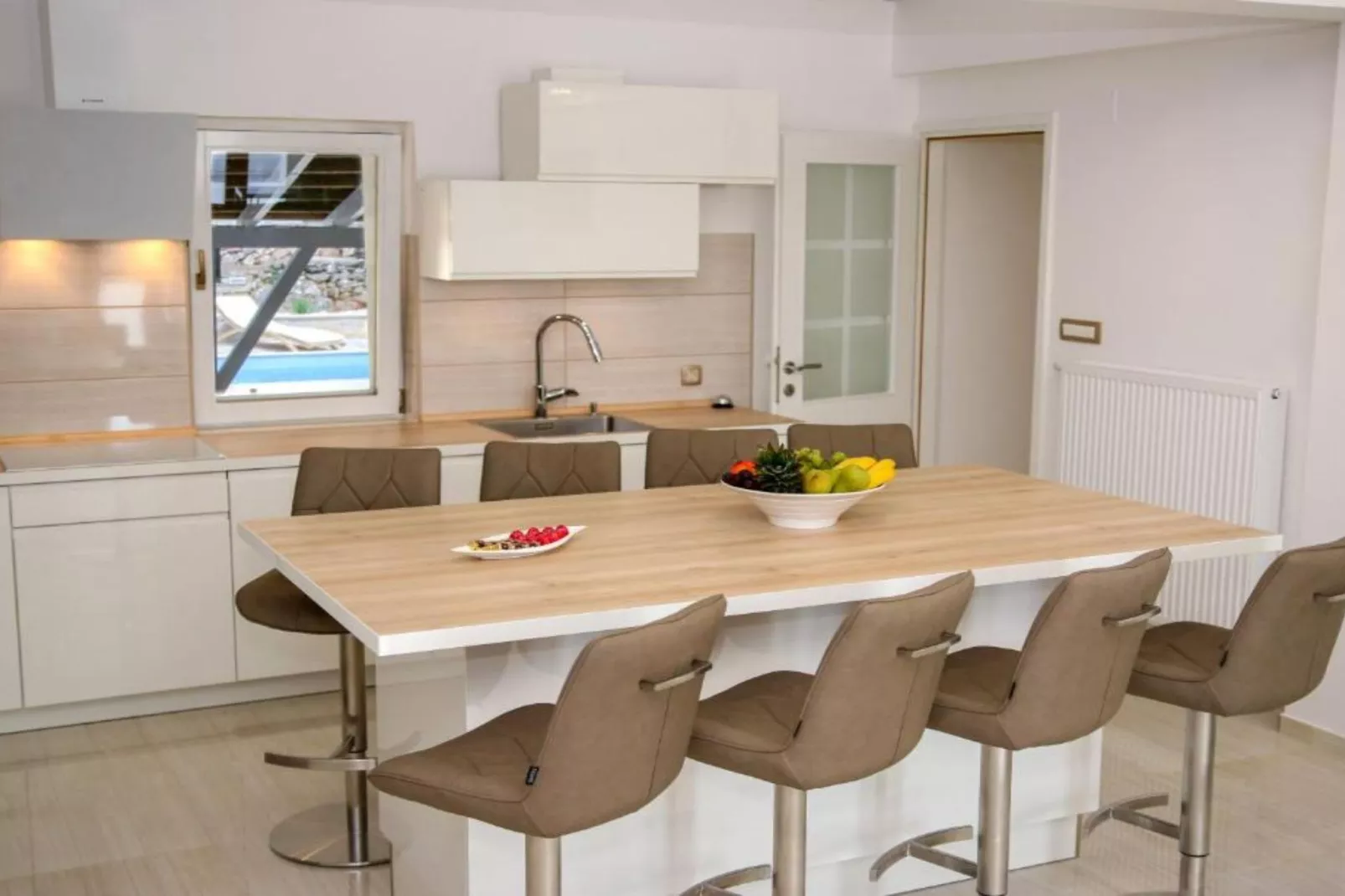Villa Gabriel - Three Bedroom Villa with Outdoor Pool