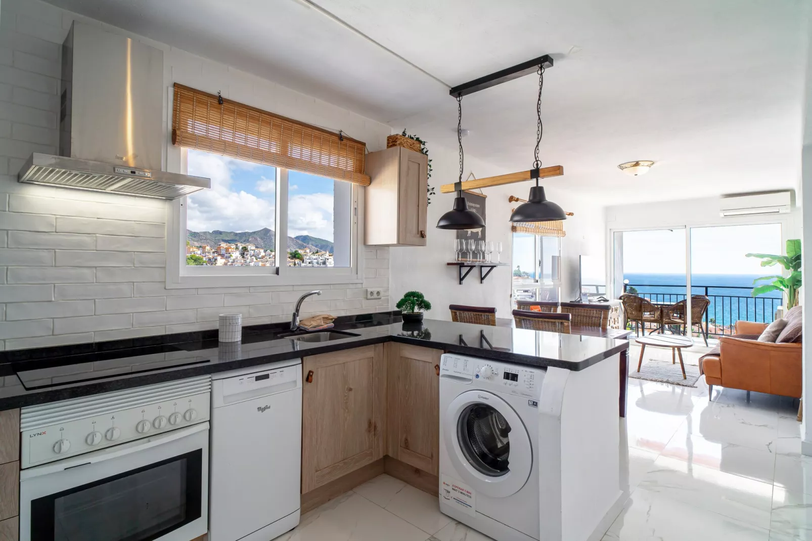 Miami 44 Seaview  by Casasol