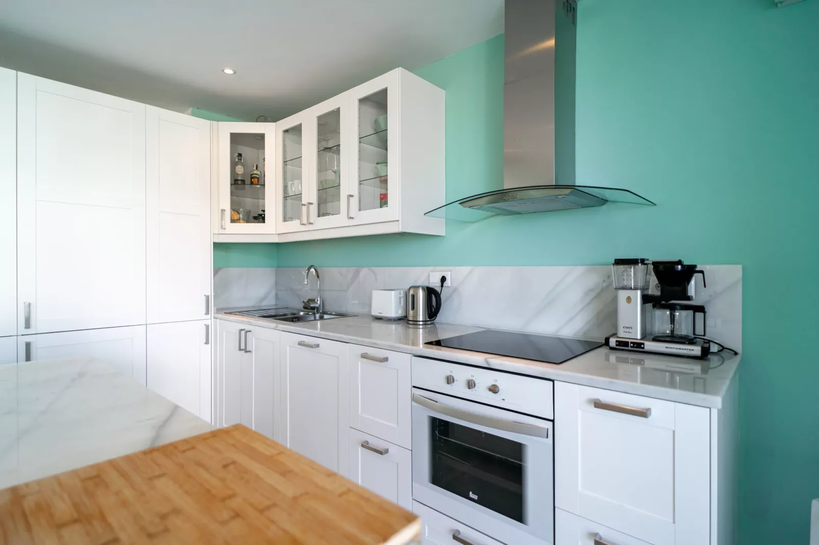 Carabeo 20 Apartment by Casasol