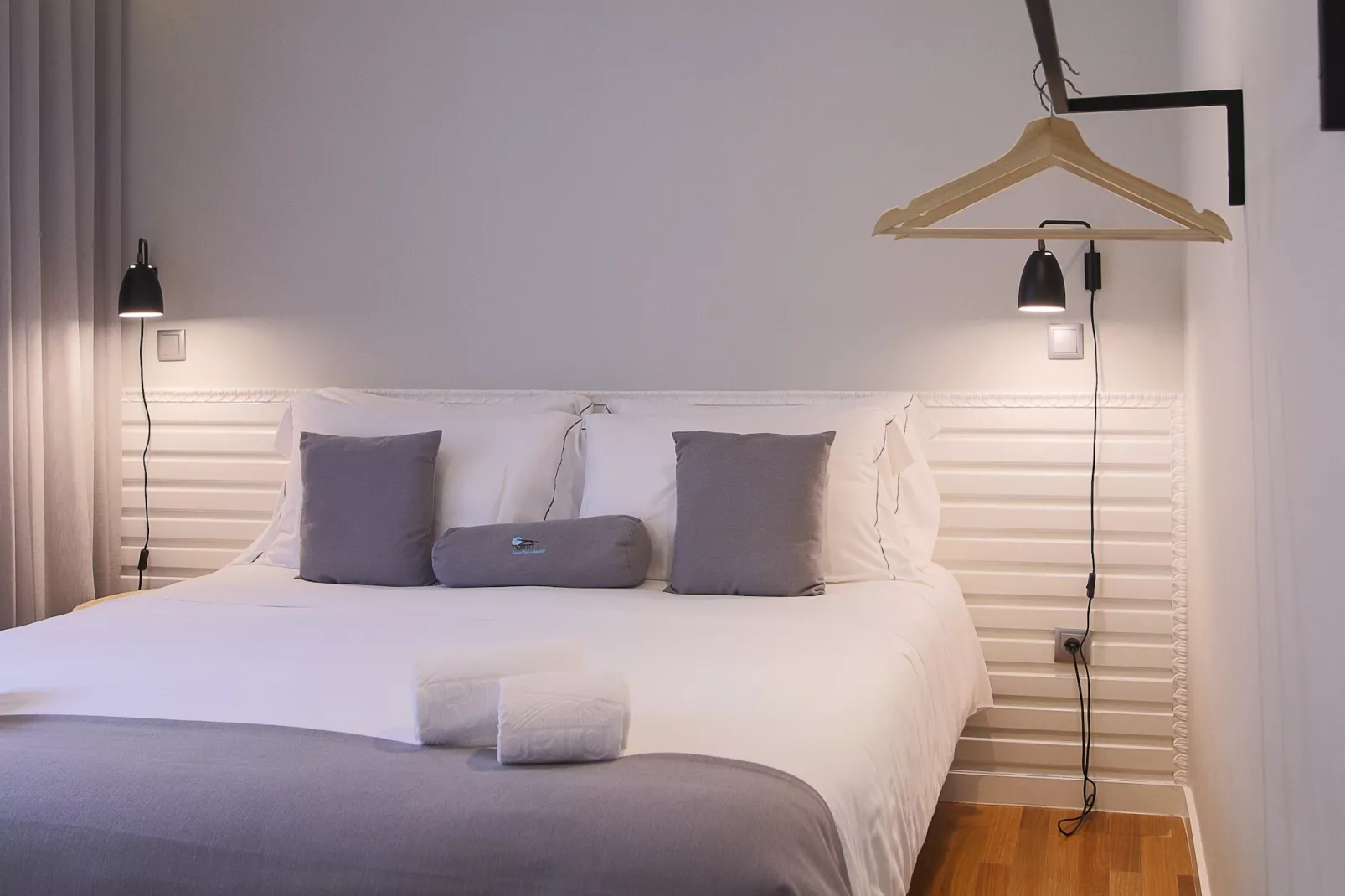 Feel Porto Merlot Townhouse