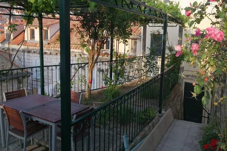 Studio Bafi - Studio with Terrace
