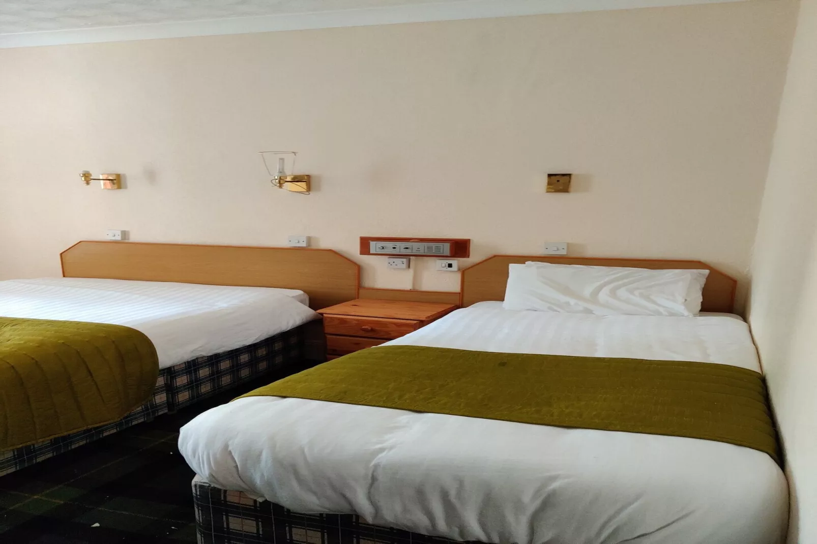 Standard Twin Room