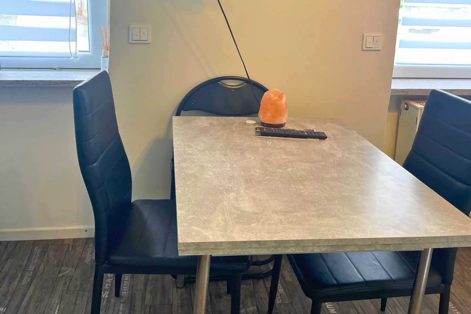 F001 Apartment mit Doppelbett