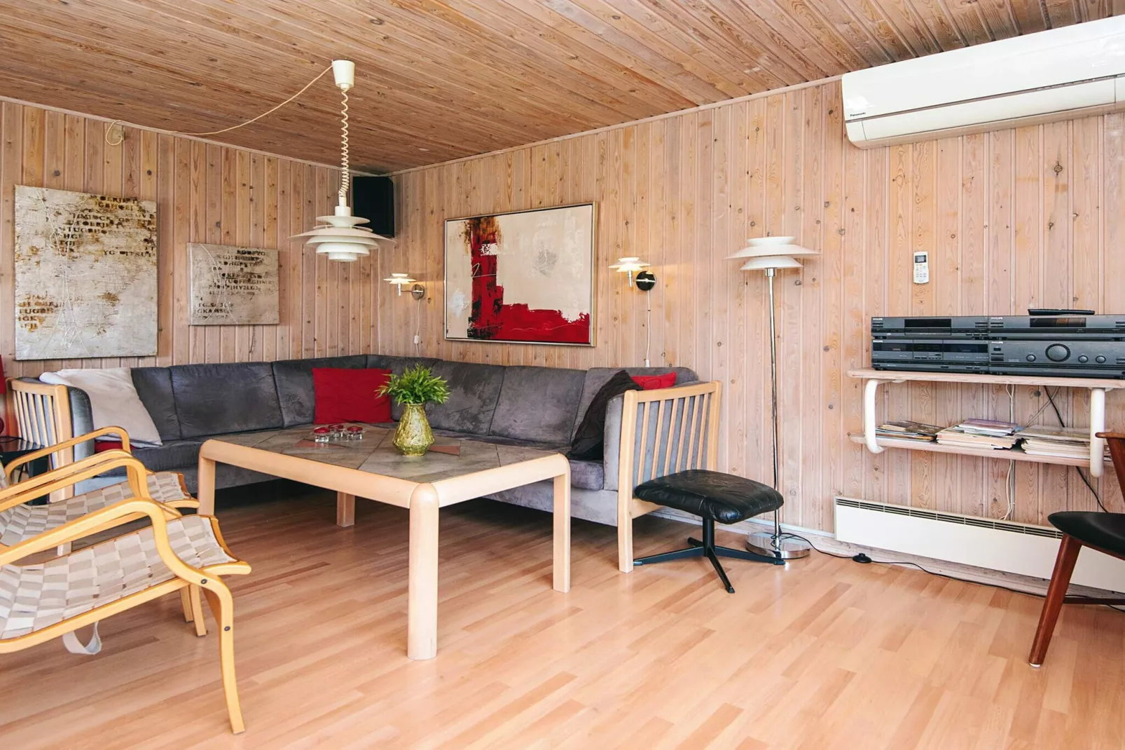 Ruime huisje in dennenbos -- By Traum Ferienwohnungen-Binnen