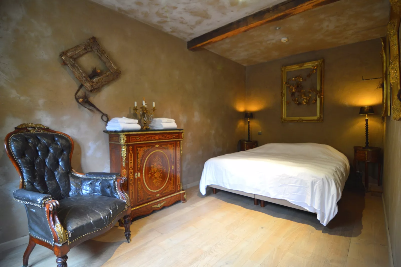 Le Vieux Moulin 22-Slaapkamer