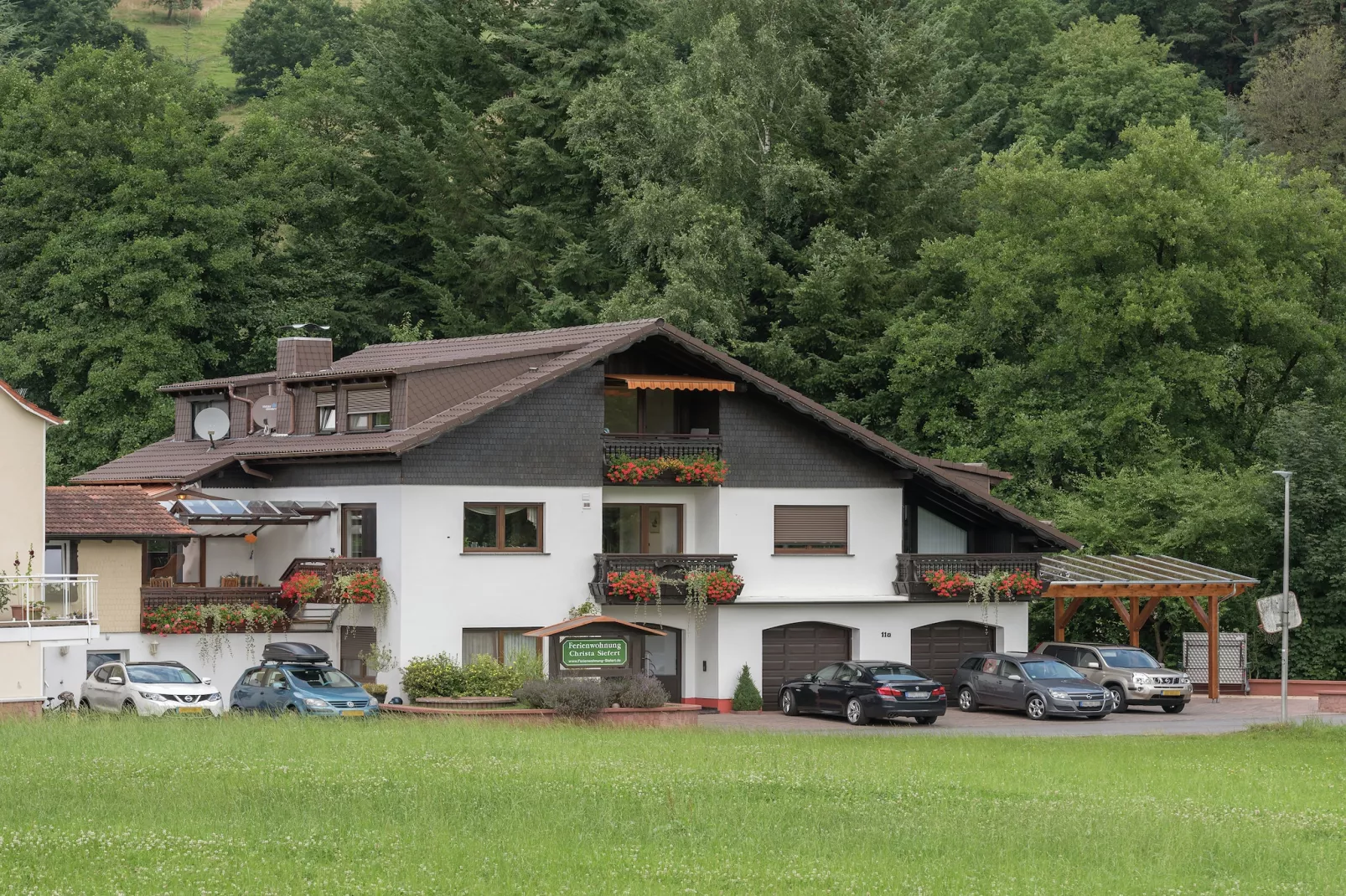Mossautal-Buitenkant zomer
