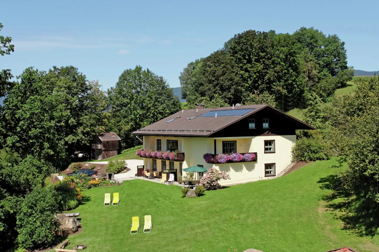 Bayerischer Wald-Buitenkant zomer