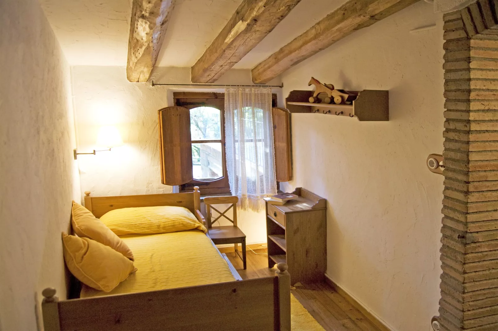 Can Vives-Slaapkamer