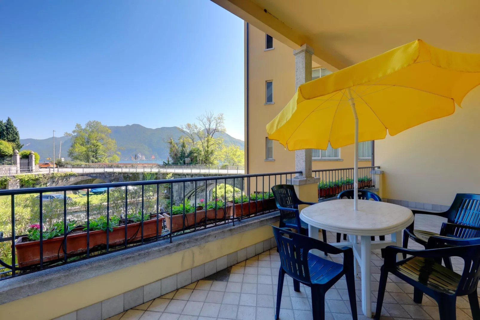 Residence Zust, Verbania Intra-Trilo-Terrasbalkon