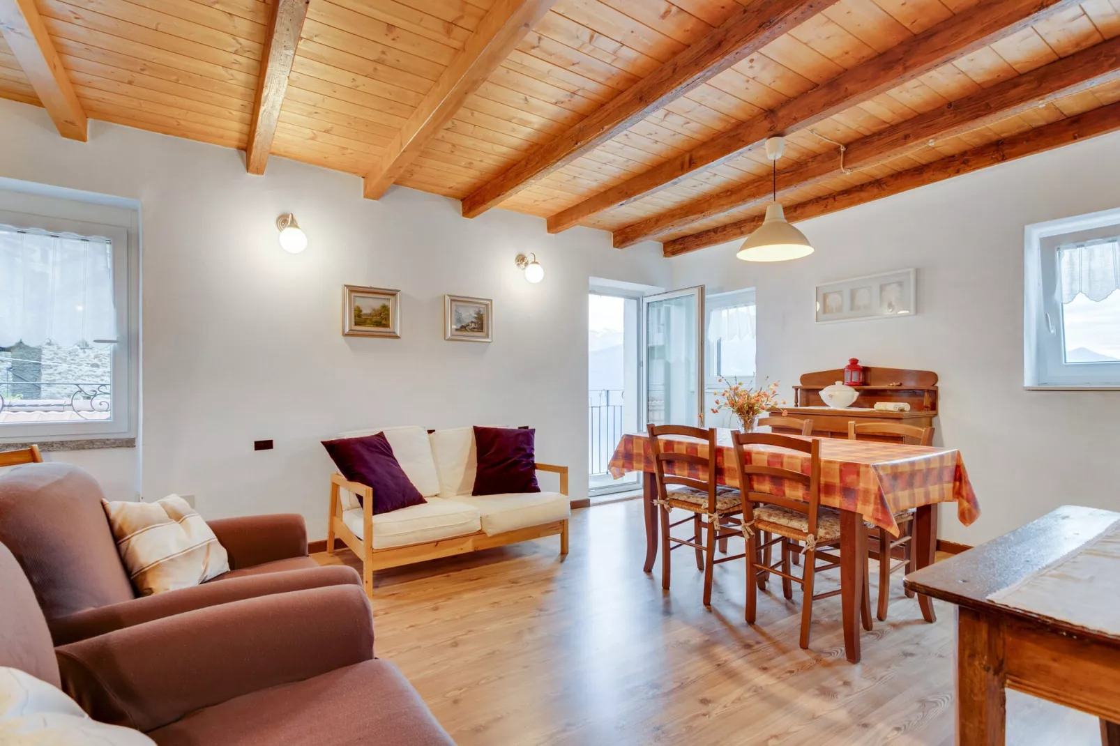 Casa Paeset-Woonkamer