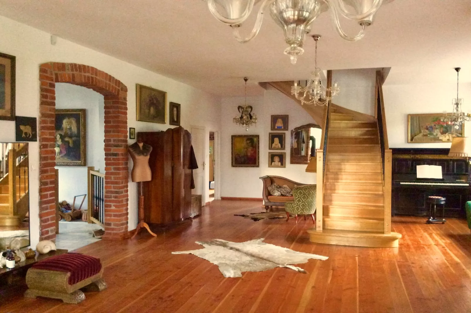 A historic manor by the sea-Woonkamer