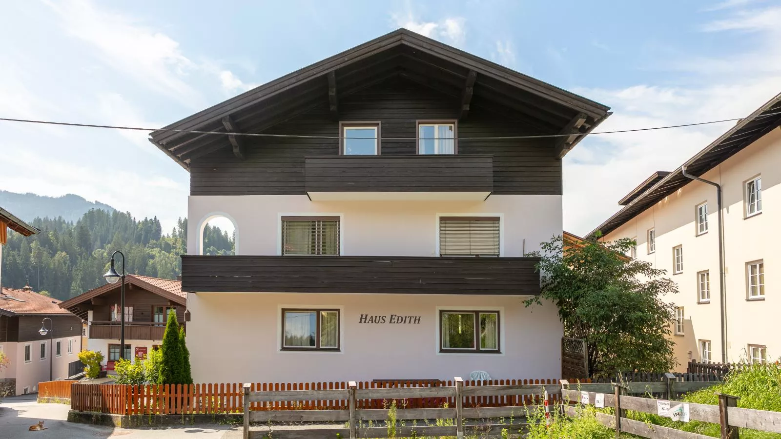 Haus Edith-Buitenkant zomer