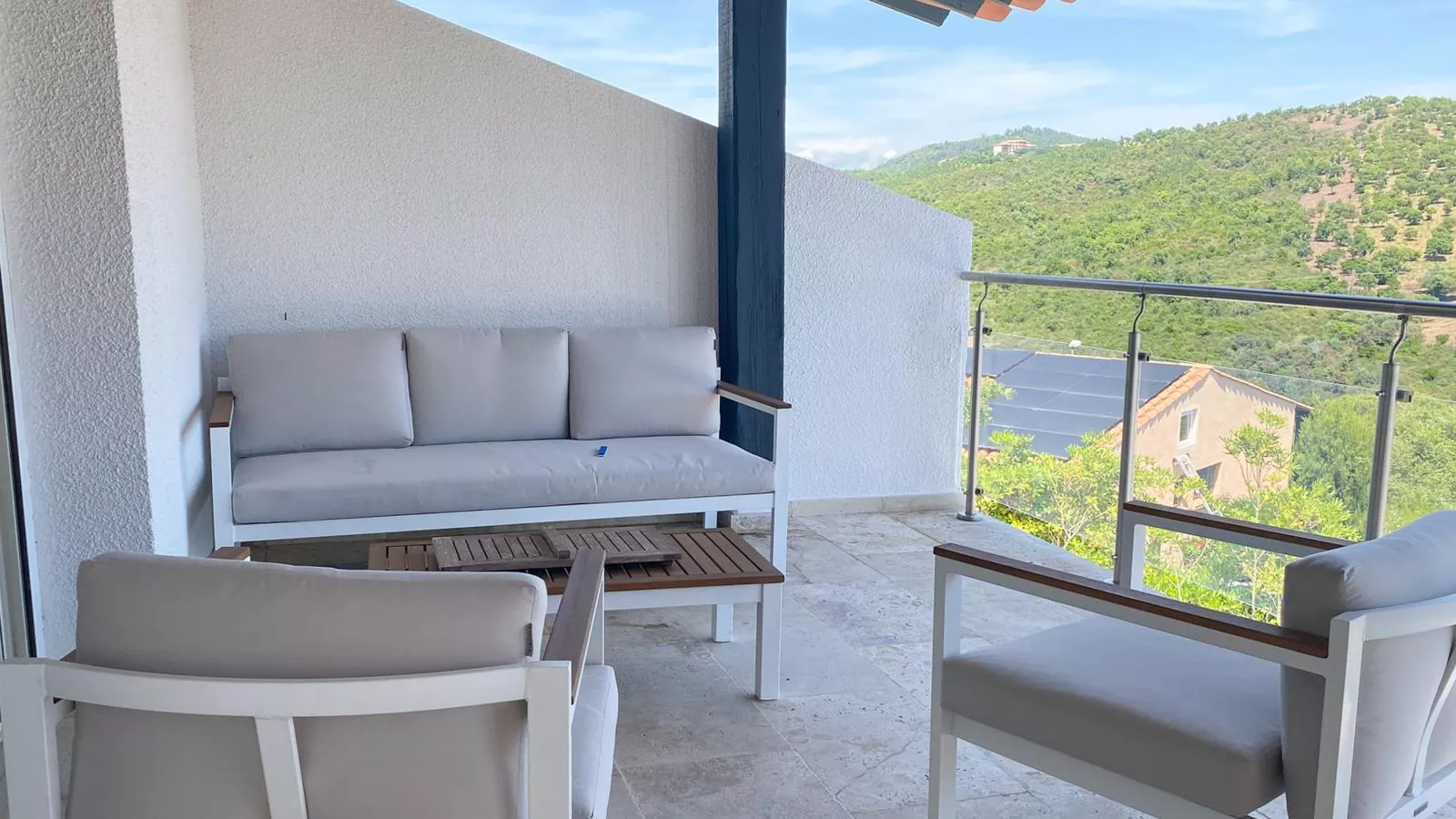 Villa les Oiseaux-Terrasbalkon