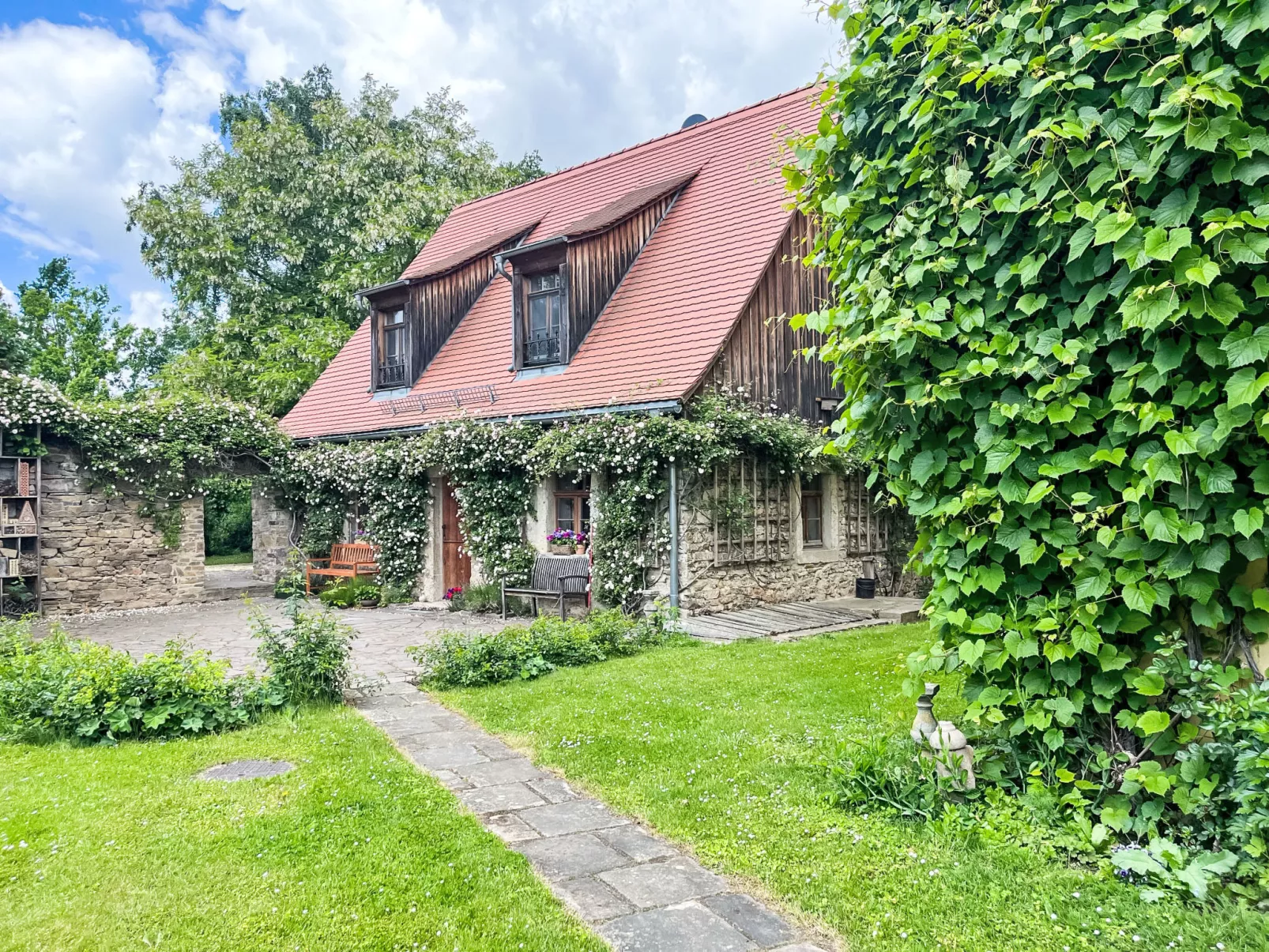 Rosencottage-Buiten