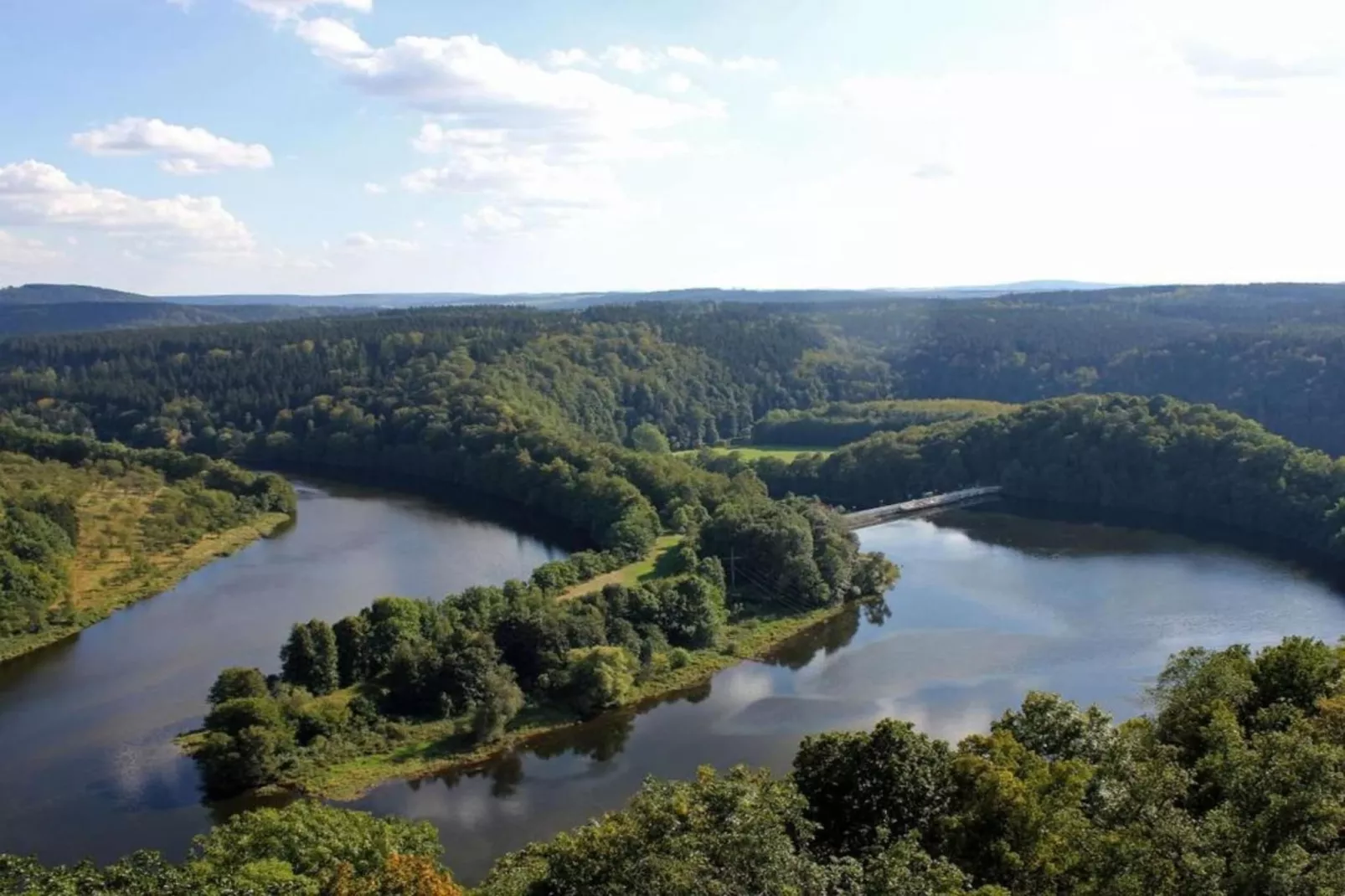 Ferienwohnug an der Saale-Gebieden zomer 1km