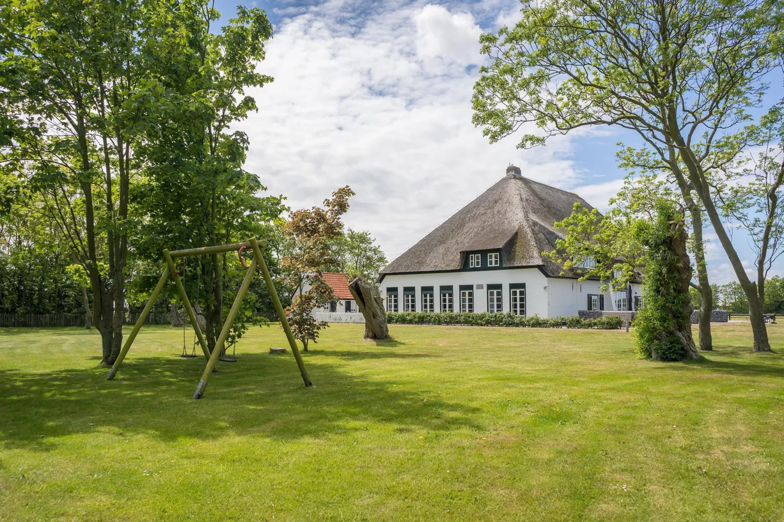 App Hoeve Holland T4 - Buitenkant zomer