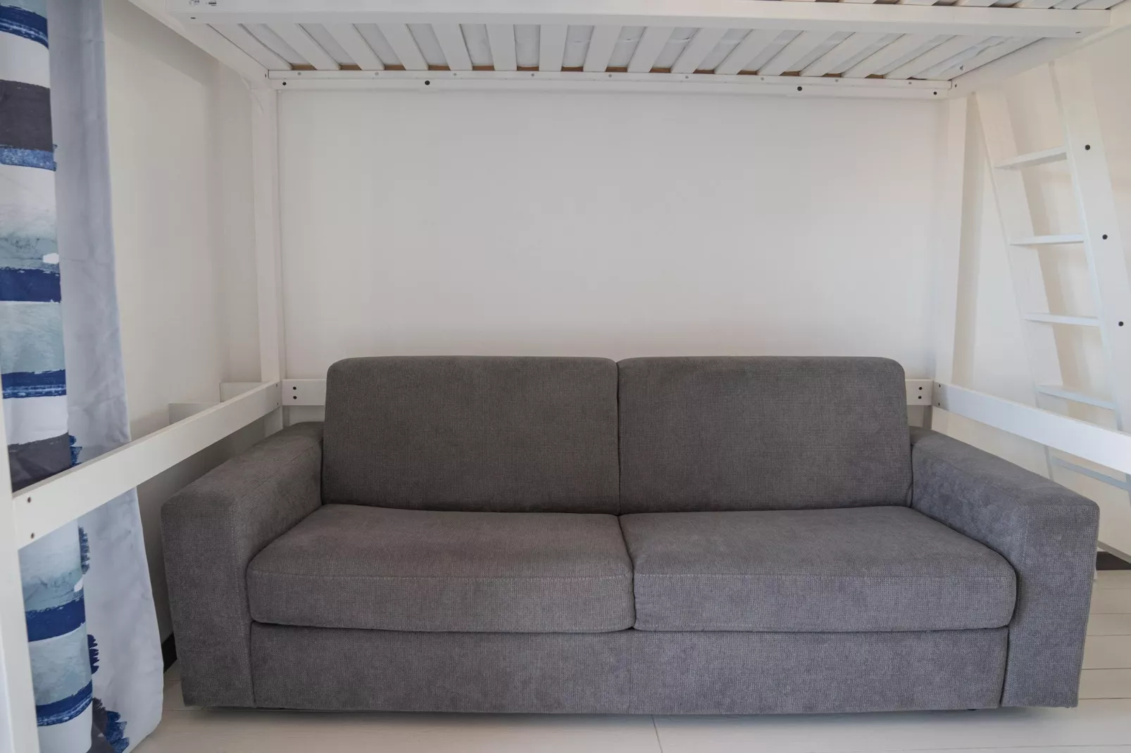 Casa Maralis 4 Pers Furnari-Woonkamer