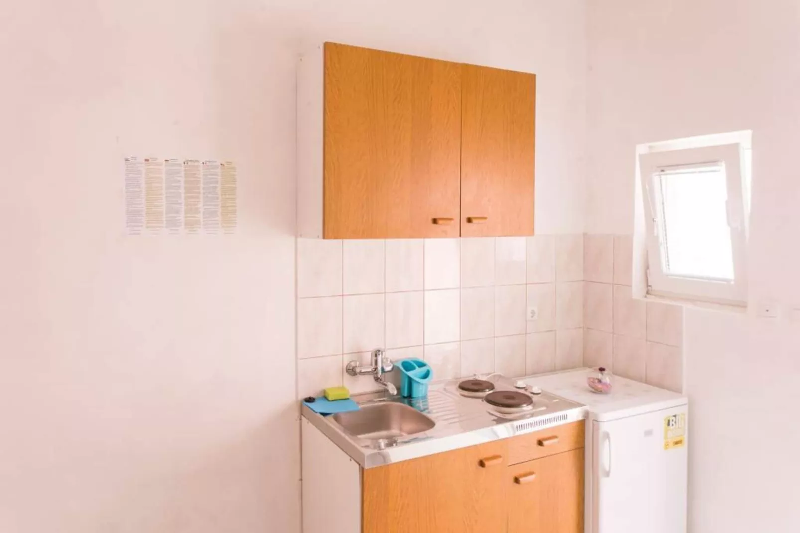 Apartmetns Franka Saplunara-One-Bedroom Apartment with Terrace and Sea View No2-Keuken