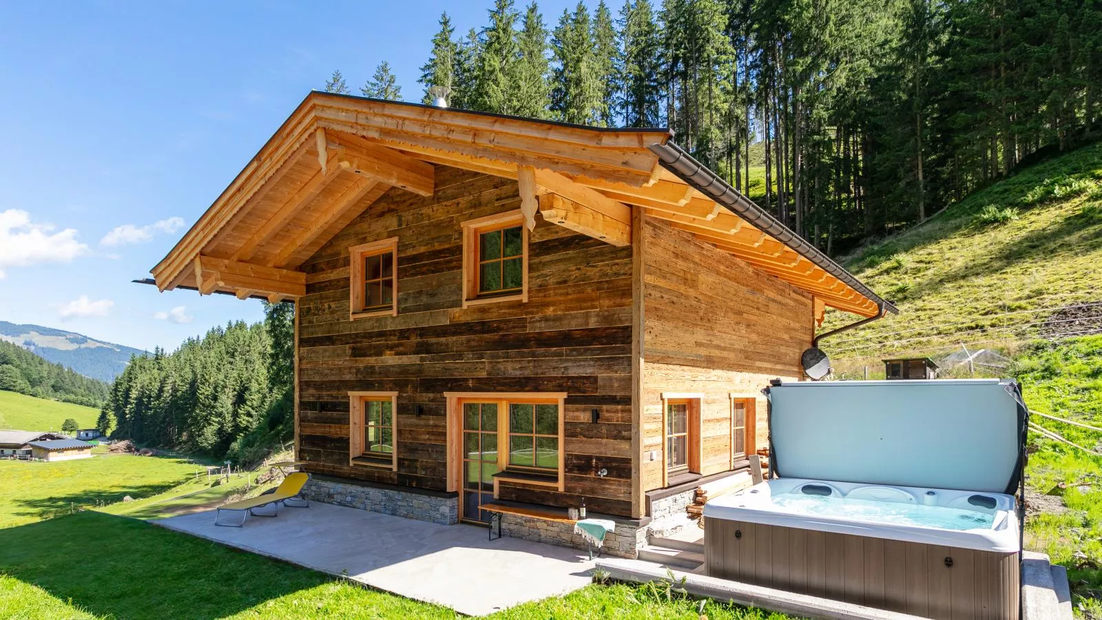 Heualm-Buitenkant zomer
