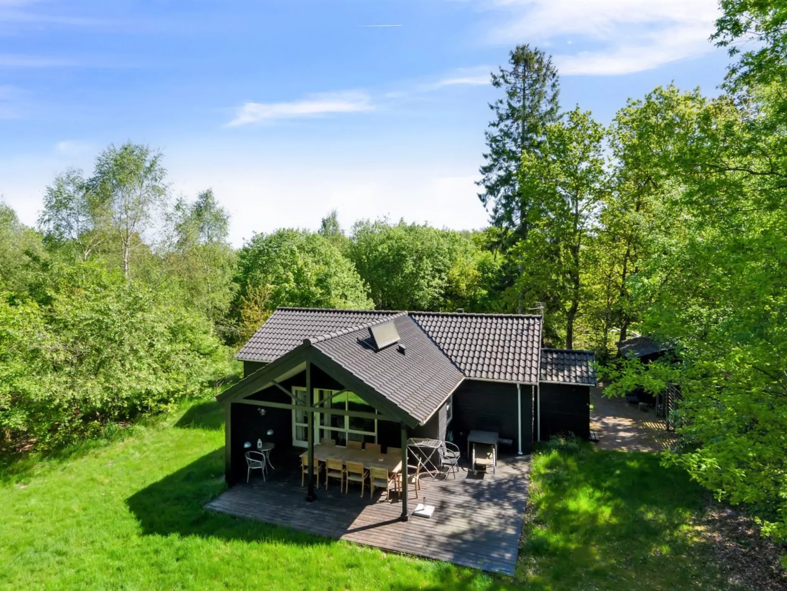 "Tomine" - 80km from the sea-Buiten