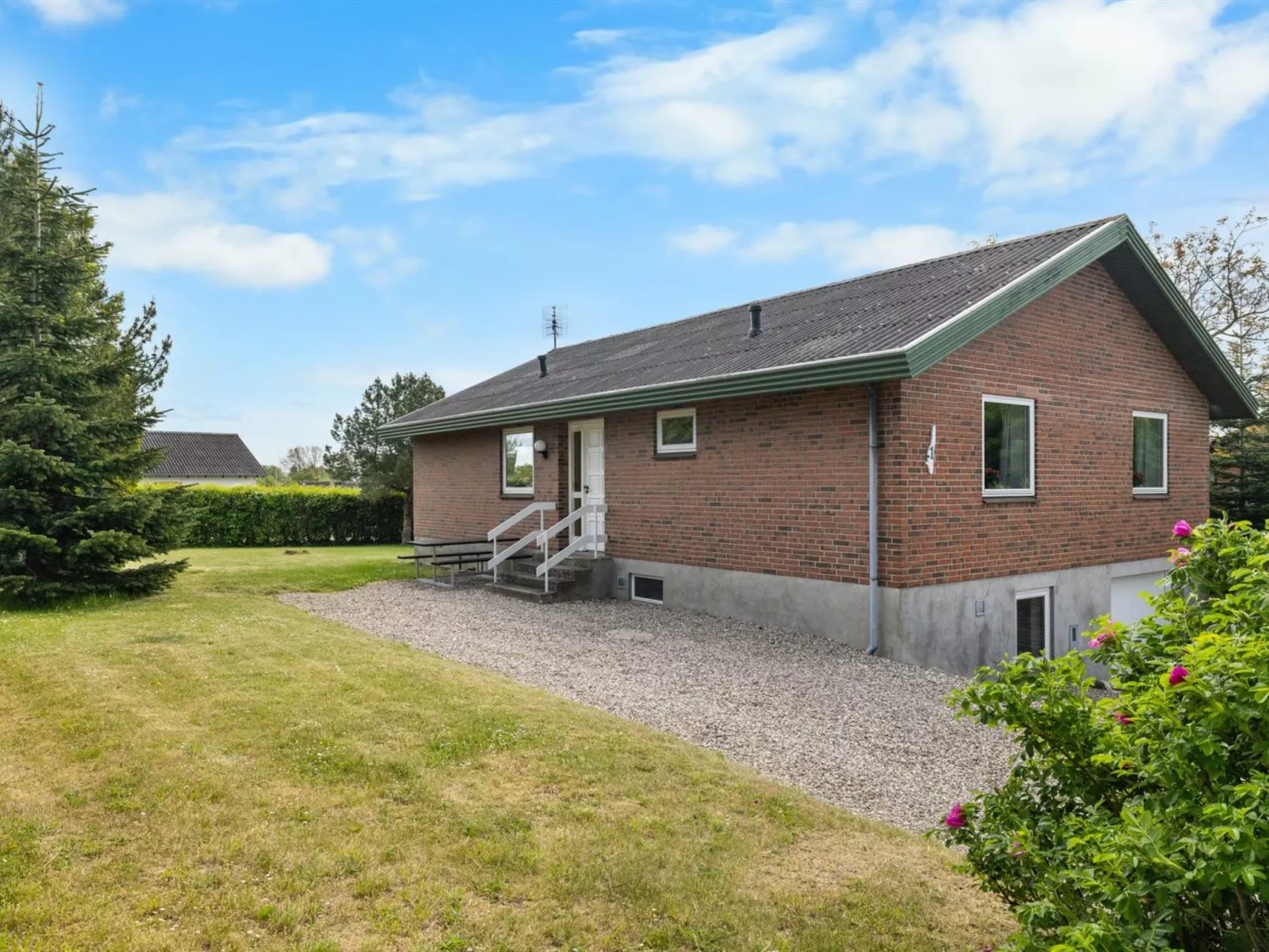 "Gise" - 2.8km from the sea-Buiten