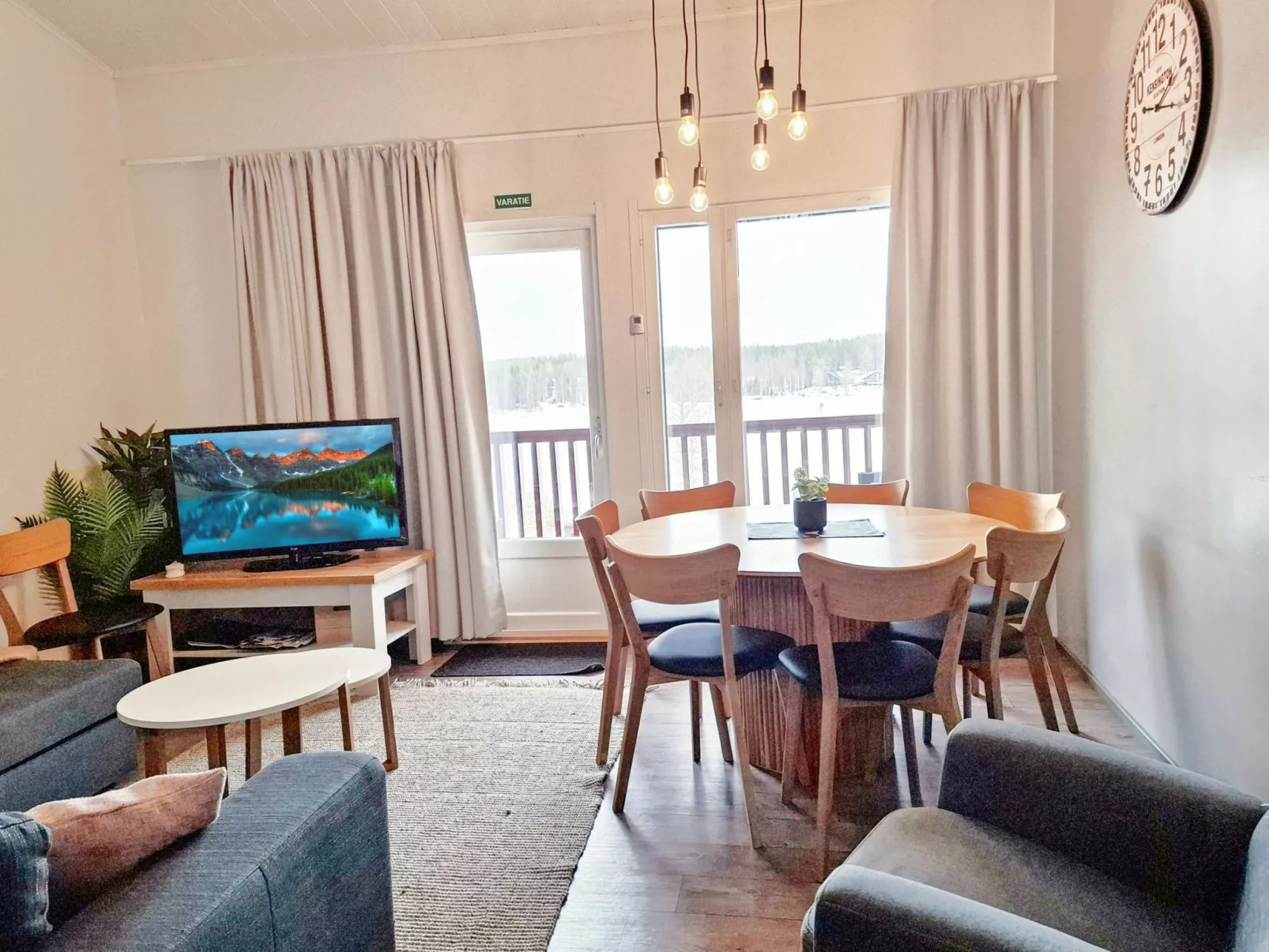 Skivillas 61 ukkohalla (b1)-Binnen