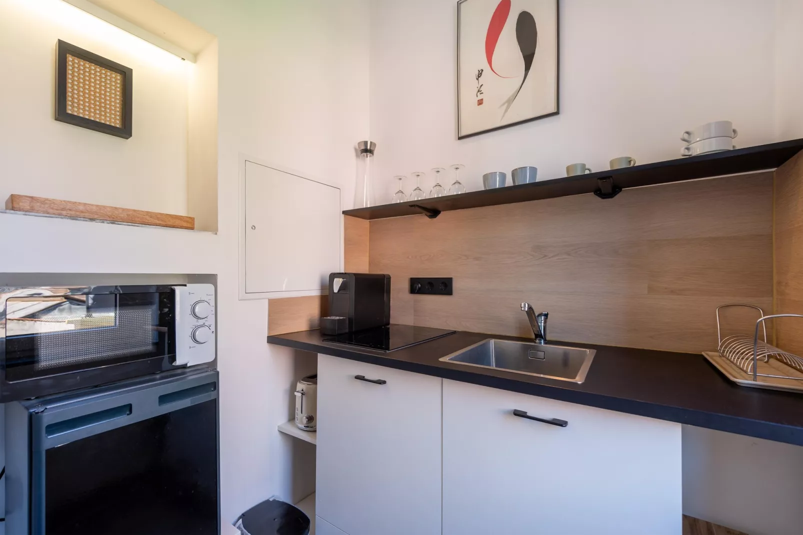 Modern Stay Standard Studio