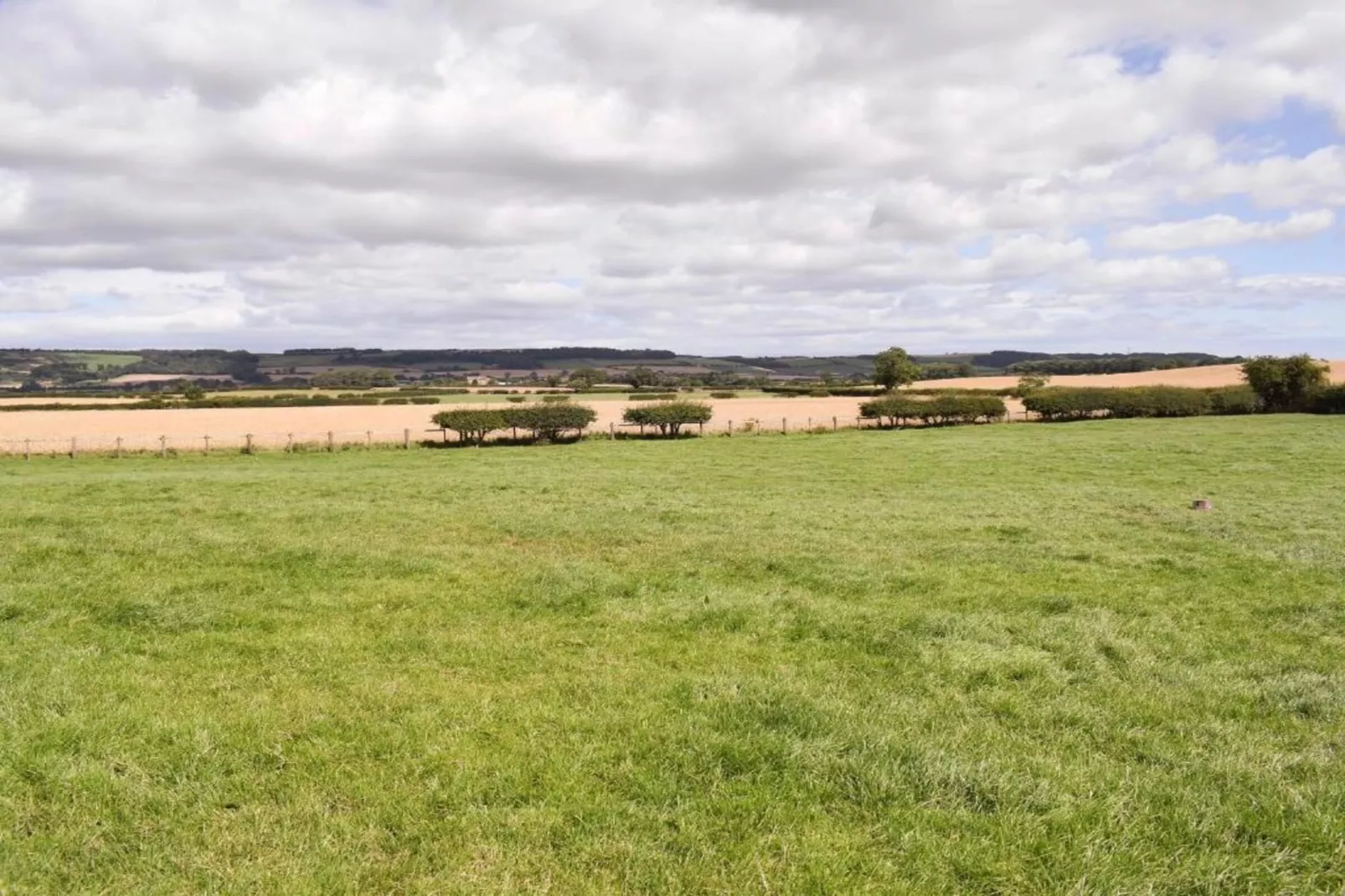 Ingleby Manor - South Front-Gebieden zomer 20km