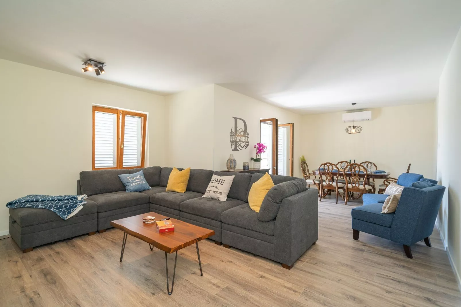 Villa Pero & Jele - Three Bedroom Villa with Terrace