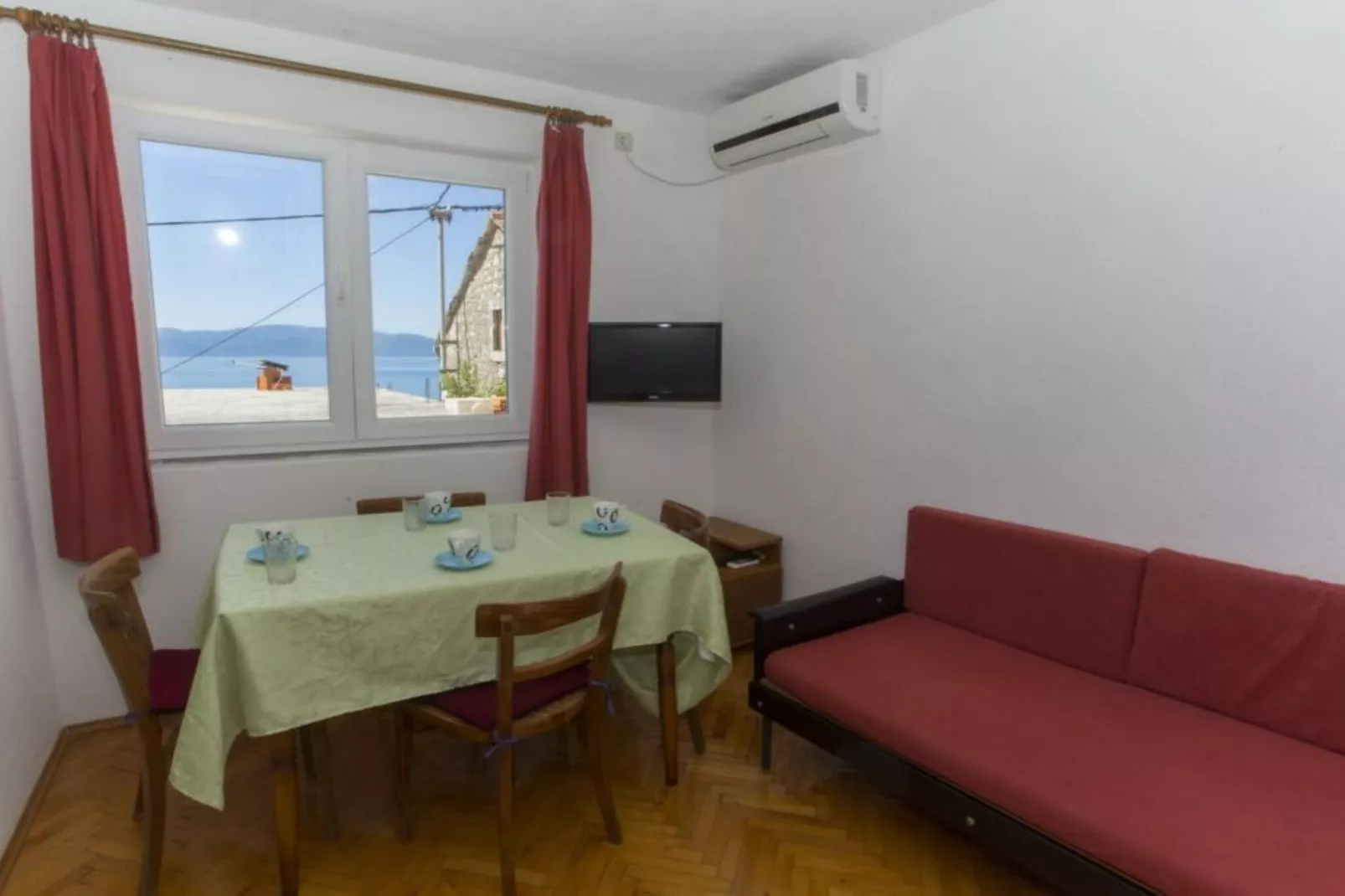 Two Bedroom Apartment with Terrace (A4+1)