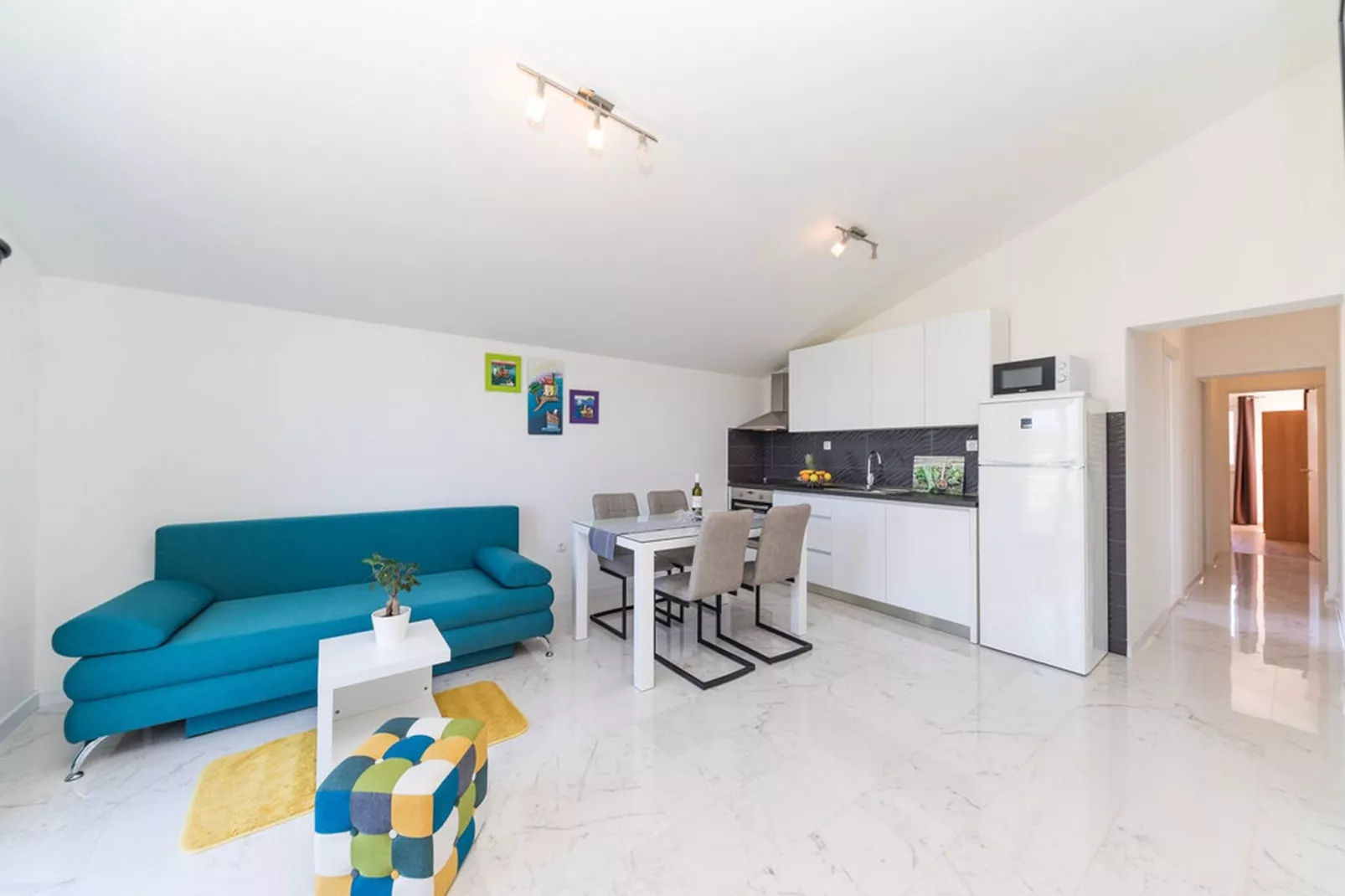Two Bedroom Apartment with Balcony (Owner Blue)