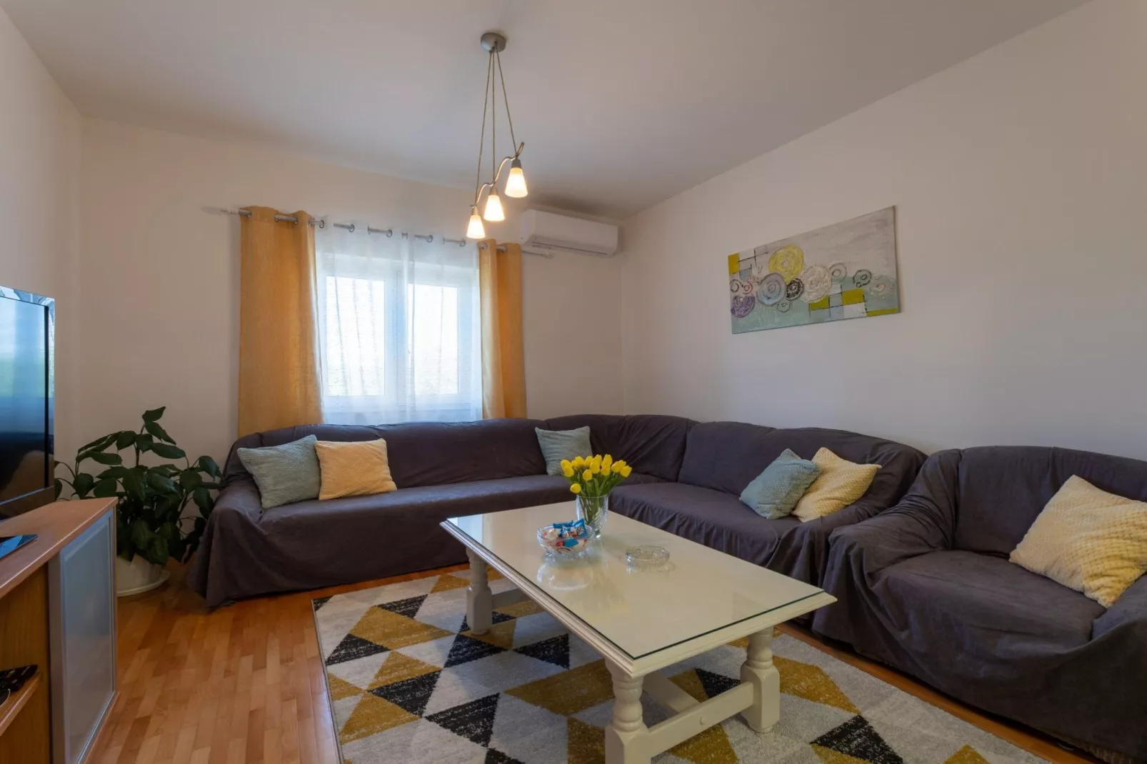 Peaceful and Cozy Holiday Home near Imotski - Two Bedroom Holiday Home