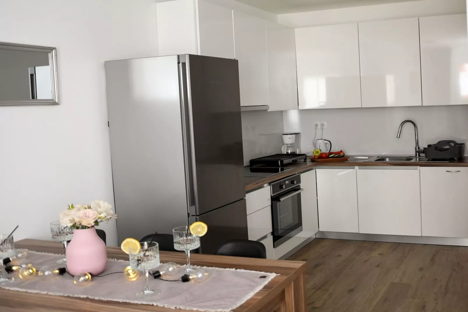 Stylish Okrug Gornji Apartment with Terrace and Patio - Two Bedroom Apartment with Terrace