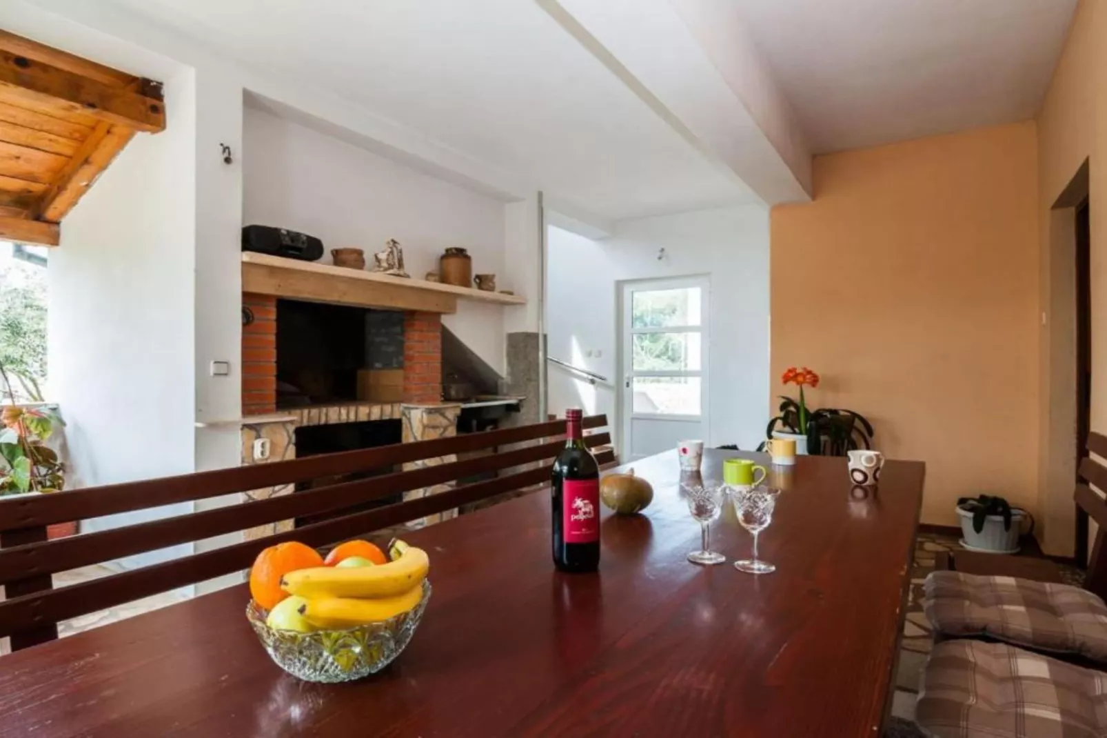 Seaside Oasis Apartments on Island Ugljan - One Bedroom Apartment with Balcony (owner Cvita 1)