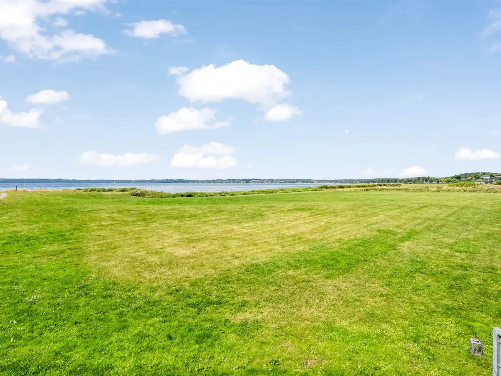 "Arian" - 25m from the sea-Buiten