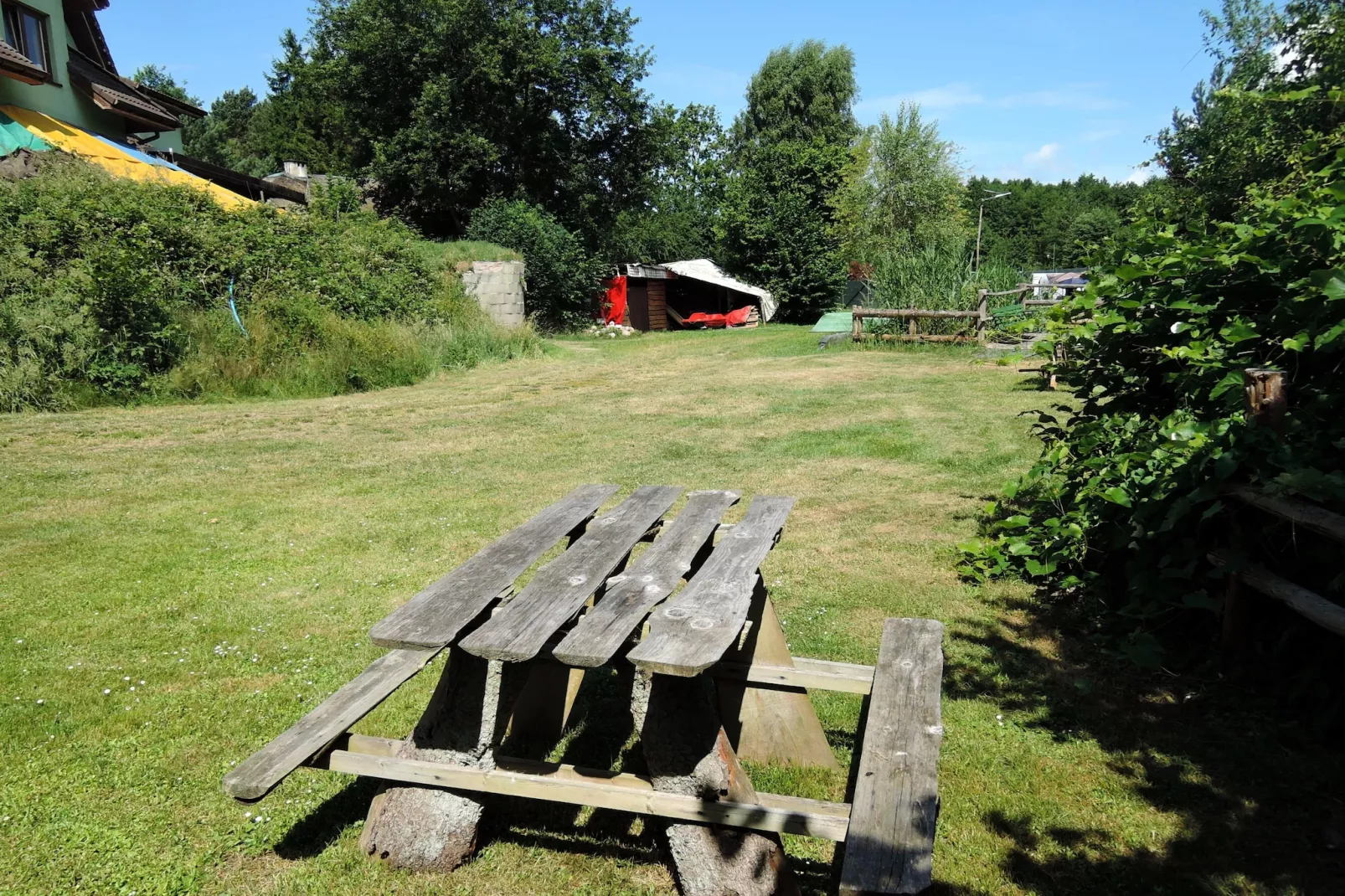 Pod świerkami pokój nr 1 dla 3 osób-Buitenkant zomer
