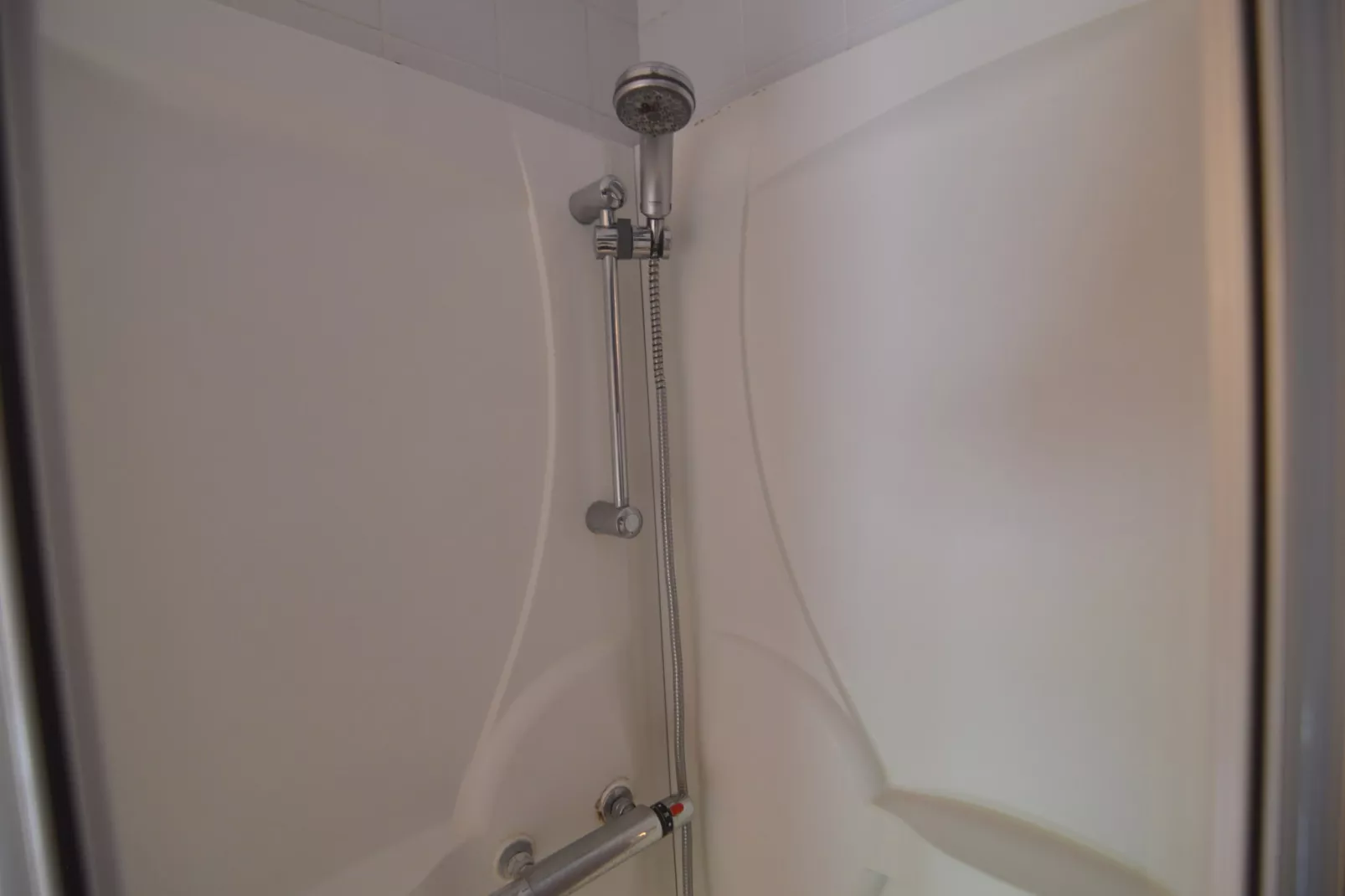 Sur les Douves-Badkamer