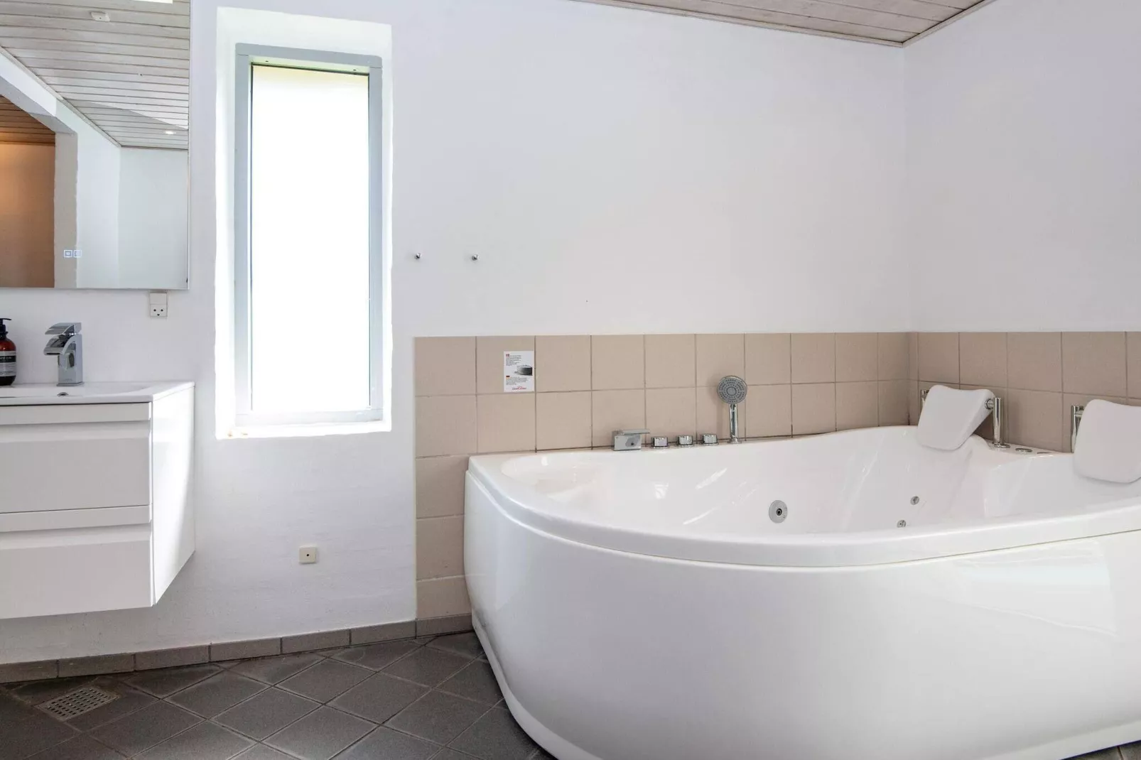 8 persoons vakantie huis in Knebel-By Traum-Binnen