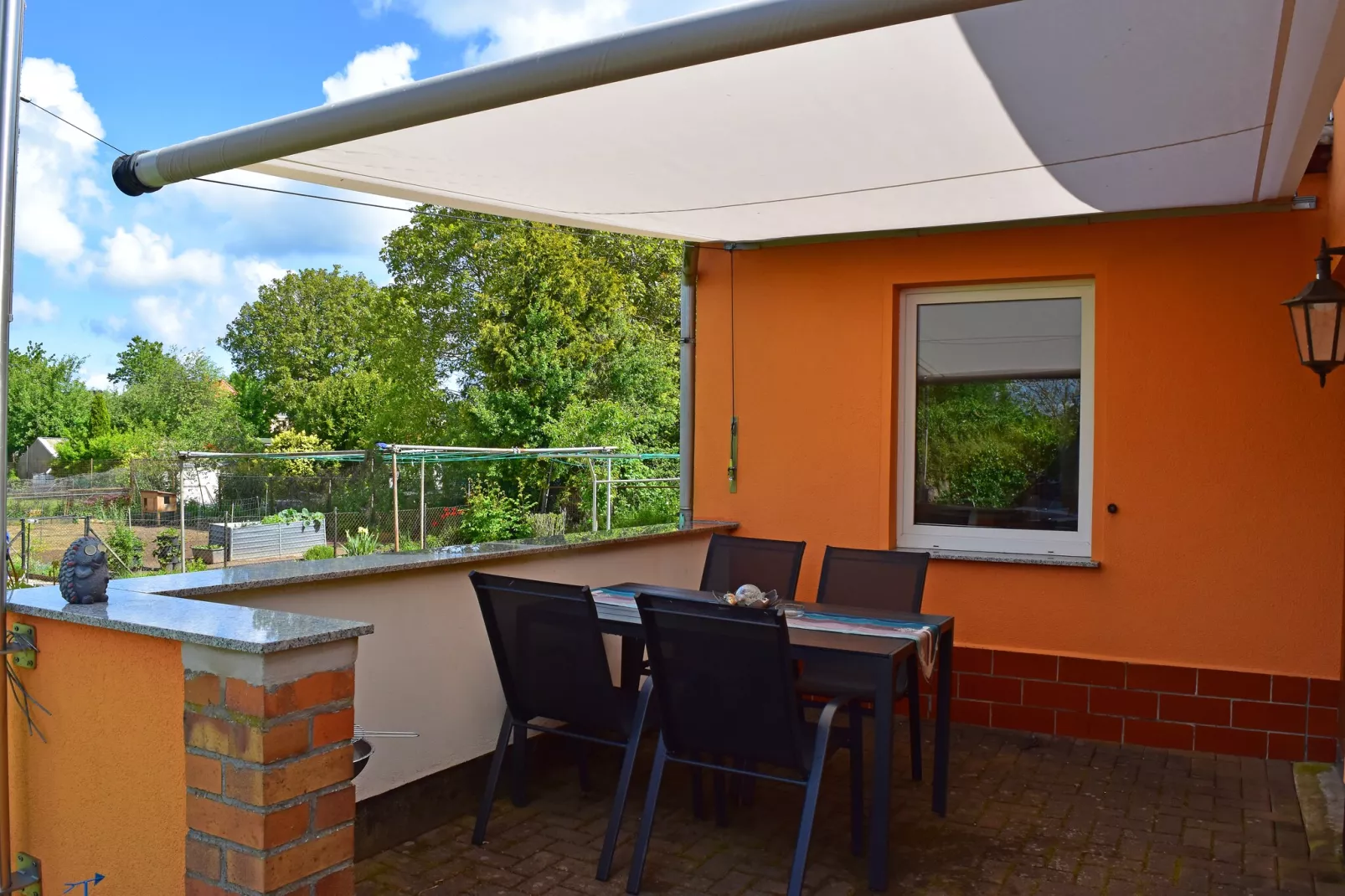 Gartenteich-Buitenkant zomer